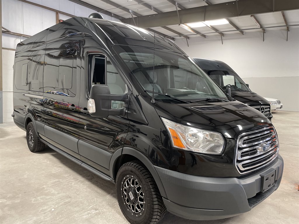 2015 Ford Transit Base's photo